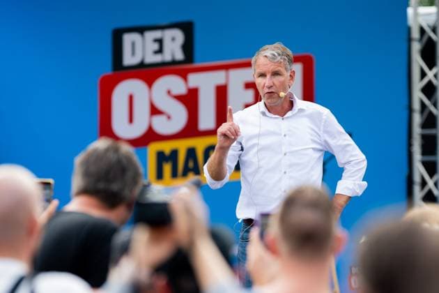 News Themen der Woche KW34 News Bilder des Tages LANDTAGSWAHLKAMPF AFD THÜRINGEN 20 08 2024 - Erfurt: Rede des Spitzenkandidaten und Landesvorsitzenden der AfD Thüringen, Björn Höcke. Landtagswahlkampf der Thüringer AfD mit dem Sommerfest in Erfurt am 20. August 2024. _________________ *** STATE ELECTION CAMPAIGN AFD THURINGIA 20 08 2024 Erfurt Speech by the top candidate and state chairman of the AfD Thuringia, Björn Höcke State election campaign of the Thuringian AfD with the summer party in Erfurt on August 20, 2024