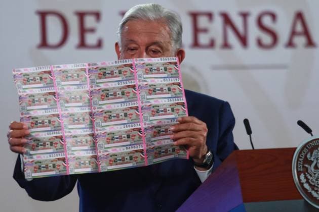 Mexican President Andres Manuel Lopez Obrador announces the last national lottery drawing of his six-year term to be held on September 15 during a briefing conference at the National Palace. Mexico City Mexico - ZUMAe321 20240821_zia_e321_005 Copyright: xCarlosxSantiagox