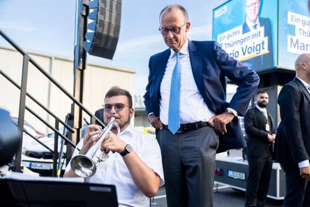 Friedrich Merz bei einer Wahlkampfveranstaltung der CDU zur Landtagswahl in Thüringen im Autohaus Peter. Erfurt, 21.08.2024 *** Friedrich Merz at a CDU campaign event for the state election in Thuringia at the Peter Erfurt car dealership, 21 08 2024 Foto:xM.xKremerx xFuturexImagex merz_erfurt_4836