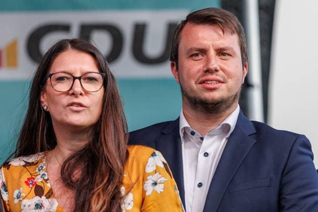 von links: Kristina Nordt (Direktkandidatin CDU Wahlkreis Erfurt IV); Niklas Waßmann (Direktkandidat CDU Wahlkreis Erfurt II), 21.08.2024, Erfurt (Deutschland), Politik, Event, CDU Wahlkampf in Erfurt 2024 *** from left Kristina Nordt direct candidate CDU constituency Erfurt IV Niklas Waßmann direct candidate CDU constituency Erfurt II , 21 08 2024, Erfurt Germany , Politics, Event, CDU election campaign in Erfurt 2024 xprx