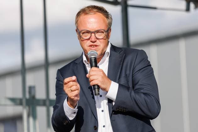Mario Voigt (Landesvorsitzender und Spitzenkandidat der CDU Thüringen), 21.08.2024, Erfurt (Deutschland), Politik, Event, CDU Wahlkampf in Erfurt 2024, Einzelbild, Einzelfoto, hält am Mikrofon eine Rede, eine Ansprache zum Publikum *** Mario Voigt state chairman and top candidate of the CDU Thuringia , 21 08 2024, Erfurt Germany , Politics, Event, CDU election campaign in Erfurt 2024, single picture, single photo, holds a speech at the microphone, a speech to the audience xprx
