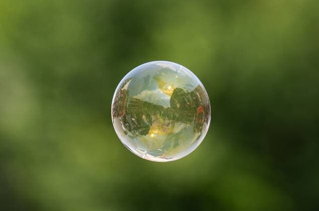 August 25, 2024, Ottawa, On, Canada: A reflection of the parade is shown in a bubble during the Capital Pride Parade in Ottawa, on Sunday, August 25, 2024. Ottawa Canada  - ZUMAc35_ 20240825_zaf_c35_038 Copyright: xChrisxTanouyex