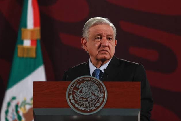 Mexico Freezes Relations With US And Canadian Embassies Mexican President Andres Manuel Lopez Obrador, during a briefing conference at National Palace in Mexico City, Mexico, August 28, 2024. The Mexican government has paused its relationship with the U.S. and Canadian embassies in the country, President Andres Manuel Lopez Obrador said on Tuesday, after their ambassadors criticized a proposed judicial reform that he backs. There is a pause, Lopez Obrador said in a press conference, clarifying that the freeze was with the embassies and not with the countries. The president is pushing a reform to elect judges, including Supreme Court justices, by popular vote. A committee in the lower house of Mexico s Congress passed the proposal late on  Copyright: xEyepix ABACAx
