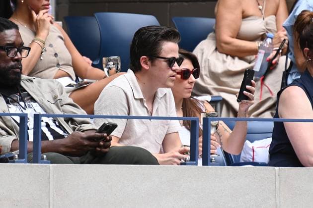 Sam Clemmett and Questlove and his mother attends the US Open from the Moet & Chandon Clubhouse suite, enjoying a glass of Moet & Chandon - the Official Champagne of the US Open Featuring: Questlove, Sam Clemmett with wife Danarose Clemmett Where: Queens, New York, United States When: 29 Aug 2024 Credit: Joey Andrew startraksphoto.com EDITORIAL USE ONLY. NOT FOR USE BY NEWSPAPERS BASED IN THE UK. Copyright: xJOEYxANDREWx instar54070984
