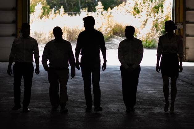 August 29, 2024, Sault Ste. Marie, Ontario, Canada: Prime Minister Justin Trudeau is silhouetted during a visit with city transit workers at the City of Sault Ste Marie Transit Facility on Thursday, August, 29, 2024. Sault Ste. Marie Canada  - ZUMAc35_ 20240829_zaf_c35_036 Copyright: xKennethxArmstrongx