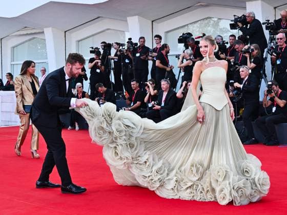 Bilder des Jahres 2024, Entertainment 08 August Entertainment Themen der Woche KW35 Entertainment Bilder des Tages Venice, 81st Venice International Film Festival - Third Evening - Red Carpet Babygirl . In the photo Leonie Hanne  Copyright: xSimonexComix xipa-agency.netx xPoolxPhotoxEventsx04x IPA_Agency_IPA49198589