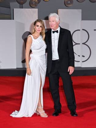 Venice, 81st Venice Film Festival 2024 - Sixth Evening. Red Carpet Filming Italy Award In the photo: Richard Gere and Alejandra Silva  Copyright: xManuelexMangiarottix xipa-agencyx xPoolxPhotoxEventsx04x IPA_Agency_IPA49266264