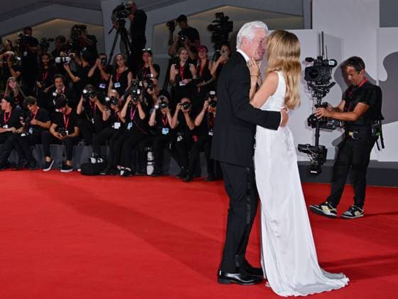 Venice: Venice, 81st Venice Film Festival 2024 - Sixth Evening. Red Carpet Filming Italy Award In the photo: Richard Gere and Alejandra Silva Venice  - ZUMAp169 20240901_zea_p169_1371 Copyright: xManuelexMangiarottix