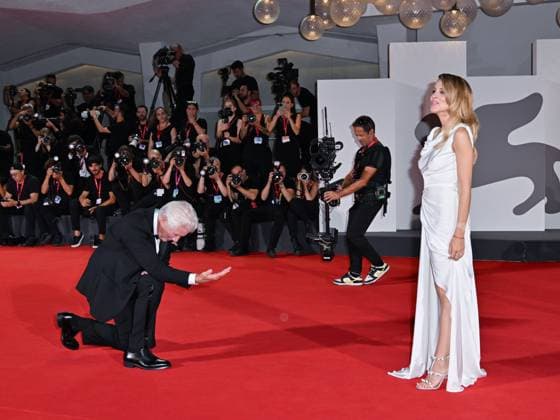 Venice: Venice, 81st Venice Film Festival 2024 - Sixth Evening. Red Carpet Filming Italy Award In the photo: Richard Gere and Alejandra Silva Venice  - ZUMAp169 20240901_zea_p169_1372 Copyright: xManuelexMangiarottix