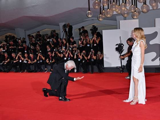Venice: Venice, 81st Venice Film Festival 2024 - Sixth Evening. Red Carpet Filming Italy Award In the photo: Richard Gere and Alejandra Silva Venice  - ZUMAp169 20240901_zea_p169_1375 Copyright: xManuelexMangiarottix