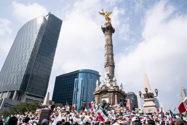 Students Protest in Mexico City - 01 Sept 2024 Students gather during the demonstration. Student protesters from various universities and schools, including Universidad Iberoamericana (IBERO), Universidad Nacional Auto?noma de Me?xico (UNAM), Escuela Libre de Derecho (ELD), Instituto Tecnolo?gico y de Estudios Superiores de Occidente (ITESO), Universidad Auto?noma del Estado de Me?xico (UAEM), Instituto Tecnolo?gico y de Estudios Superiores de Monterrey (ITESM), Universidad La Salle, Centro de Investigacio?n y Docencia Econo?micas (CIDE), Instituto Tecnolo?gico Auto?nomo de Me?xico (ITAM) turned out to protest against proposed judicial reforms that would reduce judicial qualification requirements, appoint judges by community elections, when Copyright: xLexiexHarrison-Crippsx xSOPAxImagesx 01-09-24_PJ Student Protest_078