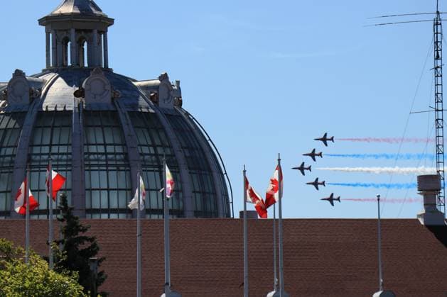 Kanada, Labour Day Parade in Kanada Canadian International Air Show, Toronto Canada The aerobatics flight demonstration team of the Royal Air Force, The Red Arrows, showcases their skills at the 75th Canadian International Air Show in Toronto, Canada, on September 2, 2024. Toronto Canada  Copyright: xArrushxChoprax originalFilename: chopra-notitle240902_npZjL.jpg