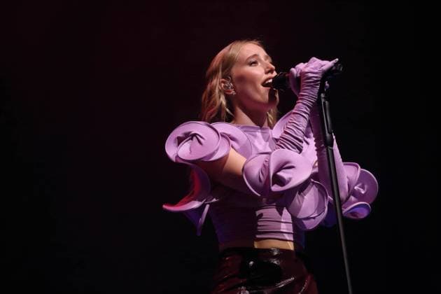 Bilder des Jahres 2024, Entertainment 09 September Entertainment Themen der Woche KW36 Entertainment Bilder des Tages Lea-Marie Becker alias Lea bei einem Konzert in der Max-Schmeling-Halle in Berlin, 2. September 2024. Lea Konzert Berlin *** Lea Marie Becker aka Lea at a concert in the Max Schmeling Halle in Berlin, September 2, 2024 Lea concert Berlin