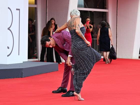 Entertainment Bilder des Tages Filmfestspiele in Venedig, Joker: Folle a Deux Premiere Venice, 81st Venice Film Festival 2024 - Eighth Evening, Red Carpet of the Film Joker: folie à deux . In the photo Malika Ayane  Copyright: xManuelexMangiarottix xipa-agencyx xPoolxPhotoxEventsx04x IPA_Agency_IPA49349777