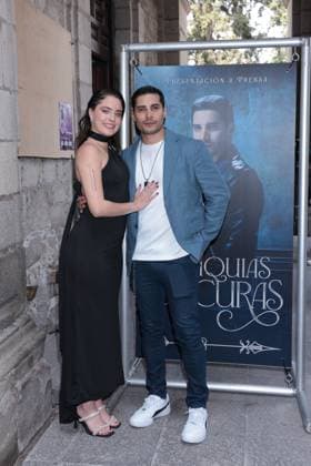 Entertainment Bilder des Tages TV Horror Serie Reliquias Oscuras Photocall in Mexiko-Stadt September 4, 2024, Mexico City, Ciudad de Mexico, Mexico: Nicole Curiel and Alex Perea attending the Pihotocall for the horror Tv series Ã¢â‚¬ËœReliquias OscurasÃ¢â‚¬â ¢ by Televisa Univision at Convento San Joaquin. on September 4, 2024 in Mexico City, Mexico. Mexico City Mexico - ZUMAe321 20240904_zea_e321_014 Copyright: xYamakxPerea xEyepixxGroupx