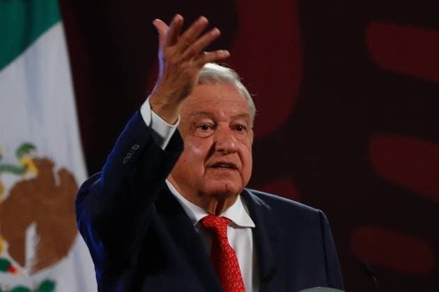 Lopez Obrador Celebrates Approval Of Judicial Reform - Mexico City Mexican President Andres Manuel Lopez Obrador, speaks about the approval of the reform of the judiciary as well as the minimization of the peso s fall against the dollar, during the briefing conference at the National Palace. Mexico City, Mexico, September 4, 2024. Lopez Obrador, paused to talk about the reform to the Judicial Branch, which was approved by the Deputies in general, before his appearance with the media and during the same in particular. After it was announced that it would now go to the Senate of the Republic, AMLO congratulated the representatives of Morena and its allies that make up the Chamber of Deputies for this fact, which he considered to be something Copyright: xEyepix ABACAx