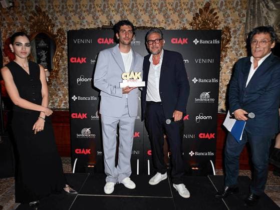 Venice, 81st Venice Film Festival 2024 -. Ciak Award. In the photo: Selene Caramazza, Pietro Castellitto, Sergio Castellitto and Flavio Natalia  Copyright: xManuelexMangiarottix xipa-agencyx xPoolxPhotoxEventsx04x IPA_Agency_IPA49388096