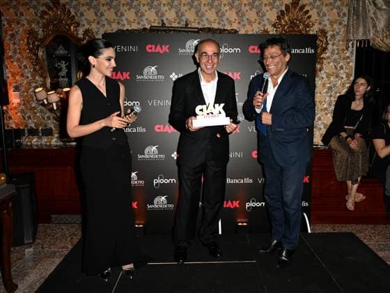 Venice, 81st Venice Film Festival 2024 -. Ciak Award. In the photo Selene Camarazza, Giuseppe Tornatore with the award and the Director Flavio Natalia  Copyright: xManuelexMangiarottix xipa-agencyx xPoolxPhotoxEventsx04x IPA_Agency_IPA49388585