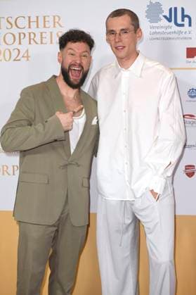 Calum Scott and Lost Frequencies at the presentation of the 15 German Radio Award 2024 at the Musical Theater Neue Flora Hamburg, 05 09 2024 Foto:xC.xNiehausx xFuturexImagex radiopreis_4849