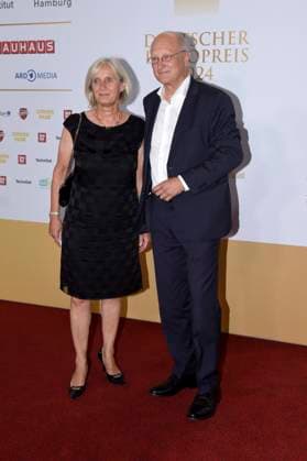 Joachim Knuth with his wife Ulrike Murmann at the presentation of the 15 German Radio Award 2024 at the Musical Theater Neue Flora Hamburg, 05 09 2024 Foto:xA.xTeiwesx xFuturexImagex radiopreis_4864
