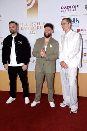 Calum Scott and Lost Frequencies at the presentation of the 15 German Radio Award 2024 at the Musical Theater Neue Flora Hamburg, 05 09 2024 Foto:xA.xTeiwesx xFuturexImagex radiopreis_4879