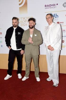 Calum Scott and Lost Frequencies at the presentation of the 15 German Radio Award 2024 at the Musical Theater Neue Flora Hamburg, 05 09 2024 Foto:xA.xTeiwesx xFuturexImagex radiopreis_4880