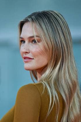 Filmfestspiele in Venedig, Nuovo IMAIE Award - Roter Teppich Venice Nuovo IMAE Award Red Carpet Bar Refaeli attending the Nuovo IMAE Award Red Carpet as part of the 81st Venice International Film Festival, in Venice, Italy on September 06, 2024. Photo by Aurore Marechal ABACAPRESS.COM Venice Italy  Copyright: xMarechalxAurore ABACAx