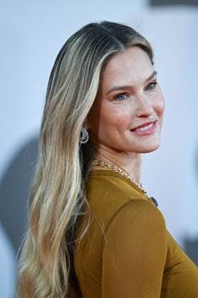 Filmfestspiele in Venedig, Nuovo IMAIE Award - Roter Teppich Venice Nuovo IMAE Award Red Carpet Bar Refaeli attending the Nuovo IMAE Award Red Carpet as part of the 81st Venice International Film Festival, in Venice, Italy on September 06, 2024. Photo by Aurore Marechal ABACAPRESS.COM Venice Italy  Copyright: xMarechalxAurore ABACAx