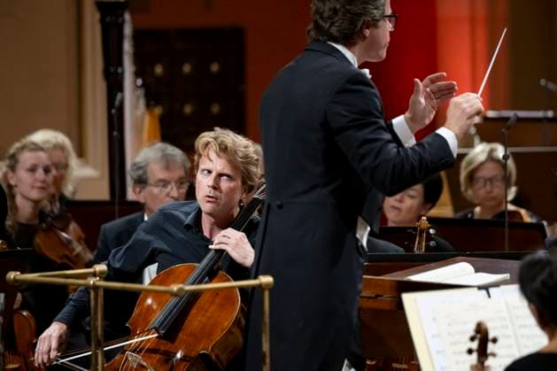 Entertainment Themen der Woche KW36 Entertainment Bilder des Tages Czech conductor Jakub Hrusa conducts the opening concert of the Dvorak Prague International Music Festival, on September 6, 2024. in Prague, Czech Republic. On the left side performs German cellist Julian Steckel. (CTKxPhoto OndrejxDeml) CTKPhotoP2024090607663  CTKPhotoP2024090607663