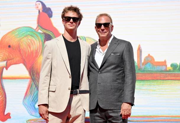 Entertainment Bilder des Tages September 7, 2024, Venice, ITALY: US director Kevin Costner (L) and his son Caydon Wyatt Costner arrives for the premiere of Horizon: An American Saga - (Chapter 2) during the 81st Venice Film Festival in Venice, Italy, 07 September 2024. The movie is presented out of competition at the festival running from 28 August to 07 September 2024. ANSA ETTORE FERRARI. Venice ITALY  - ZUMAa110 20240907_zaf_a110_069 Copyright: xEttorexFerrarix