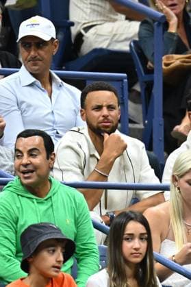 US Open - Celebs Watch Women s Final US basket ball player Stephen Curry attends the women s final at the 2024 US Open at Billie Jean National Tennis Center in New York City, NY, USA, on September 7, 2024. Photo by Corinne Dubreuil ABACAPRESS.COM New York City NY United States  Copyright: xDubreuilxCorinne ABACAx