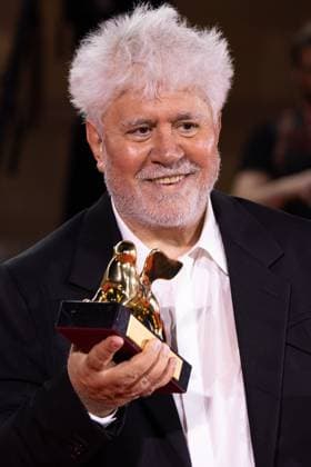 News - 2024 Winners Photocall - The 81st Venice International Film Festival Pedro Almodovar poses with the golden Lion Award for The room next door during the 81st Venice International Film Festival at Palazzo del Cinema on September 7, 2024 in Venice, Italy. Photo: Cinzia Camela. Lido di Venezia Palazzo del Cinema Italy Copyright: xCinziaxCamelax xLiveMediax LPN_1508044