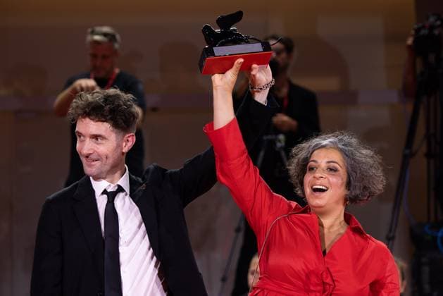 News - 2024 Winners Photocall - The 81st Venice International Film Festival Barry Gene Murphy and May Abdalla pose during a photocall after receiving the Venice Immersive Best Experience Award for Impulse during the award ceremony of the 81st Venice Film Festival on September 7, 2024 at Venice Lido. Photo: Cinzia Camela. Lido di Venezia Palazzo del Cinema Italy Copyright: xCinziaxCamelax xLiveMediax LPN_1508414