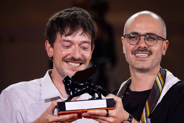 News - 2024 Winners Photocall - The 81st Venice International Film Festival Murilo Hauser and Heitor Lorega pose with the Best Screenplay award for I™m Still Here during the 81st Venice International Film Festival at Palazzo del Cinema on September 07, 2024 in Venice, Italy. Photo: Cinzia Camela. Lido di Venezia Palazzo del Cinema Italy Copyright: xCinziaxCamelax xLiveMediax LPN_1508494