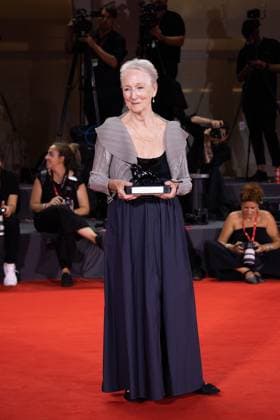 News - 2024 Winners Photocall - The 81st Venice International Film Festival Kathleen Chalfant poses with the Best Actress Award for Familiar Touch during the 81st Venice International Film Festival at Palazzo del Cinema on September 07, 2024 in Venice, Italy. Photo: Cinzia Camela. Lido di Venezia Palazzo del Cinema Italy Copyright: xCinziaxCamelax xLiveMediax LPN_1508505
