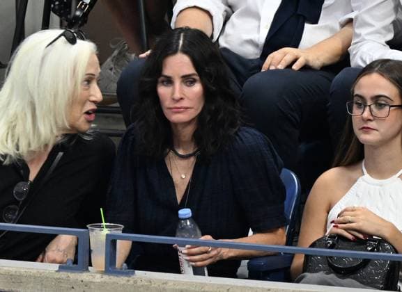 FLUSHING NY- SEPTEMBER 07: **NO NY NEWSPAPERS** Courtney Cox is seen during the 2024 US Open women™s singles final Jessica Pegula Vs Aryna Sabalenka on Arthur Ashe Stadium at the USTA Billie Jean King National Tennis Center on September 7, 2024 in Flushing Queens. Copyright: xmpi04x
