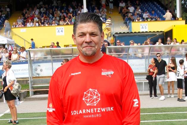 Tim Maelzer at the charity football match Kicken mit Herz in aid of the childrens cardiac ward at the Eppendorf University Hospital on 8 September 2024 in Hamburg Kicken mit Herz 2024 charity event in Hamburg