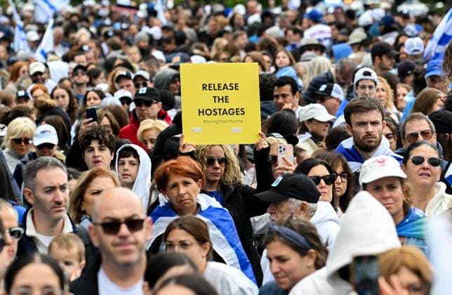 September 8, 2024, Montreal, Pq, Canada: People take part in a March for Jerusalem in Montreal, Sunday, September 8, 2024. Montreal Canada - ZUMAc35_ 20240908_zaf_c35_027 Copyright: xGrahamxHughesx