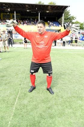 Tim Mälzer at the 16 charity football match Kicken mit Herz in aid of the childrens heart ward at UKE Eppendorf in Hamburg on 08 09 2024