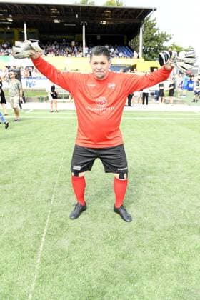 Tim Mälzer at the 16 charity football match Kicken mit Herz in aid of the childrens heart ward at UKE Eppendorf in Hamburg on 08 09 2024