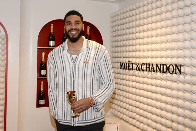 Celebrities at the Moet & Chandon Clubhouse suite at the US Open Featuring: Jayson Tatum Where: Queens, New York, United States When: 08 Sep 2024 Credit: Joey Andrew startraksphoto.com EDITORIAL USE ONLY. NOT FOR USE BY NEWSPAPERS BASED IN THE UK. Copyright: xJOEYxANDREWx instar54104601