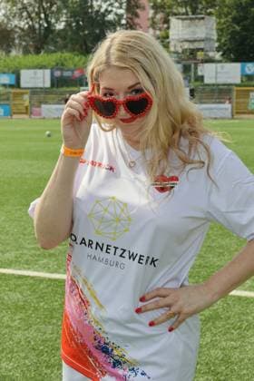 KICKEN MIT HERZ, 08 09 2024 Sandra Quadflieg, Kicken mit Herz the charity football match in aid of the UKE childrens ward at the SC Victoria stadium, Hamburg, 08 09 2024 Copyright: xEventpressxMPx