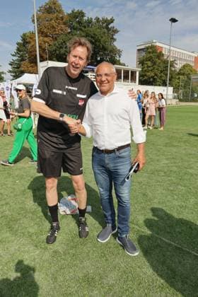 KICKEN MIT HERZ, 08 09 2024 Lou Richter, Felix Magath, Kicken mit Herz the charity football match in aid of the UKE childrens ward at the SC Victoria stadium, Hamburg, 08 09 2024 Copyright: xEventpressxMPx