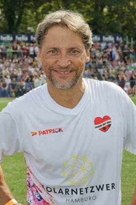 KICKEN MIT HERZ, 08 09 2024 Patrick Bach, Kicken mit Herz the charity football match in aid of the UKE childrens ward at the SC Victoria stadium, Hamburg, 08 09 2024 Copyright: xEventpressxMPx