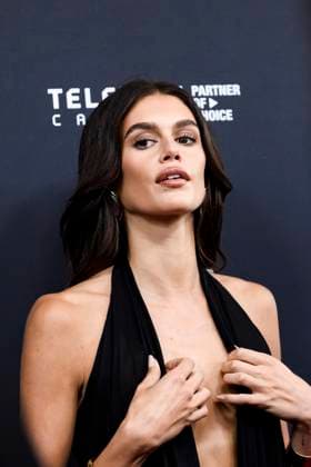 Entertainment Themen der Woche KW37 Entertainment Bilder des Tages September 10, 2024, Toronto, On, Canada: Kaia Gerber arrives on the red carpet for the film Saturday Night at the Toronto International Film Festival, in Toronto on Tuesday, September 10, 2024. Toronto Canada  - ZUMAc35_ 20240910_zaf_c35_132 Copyright: xChristopherxKatsarovx