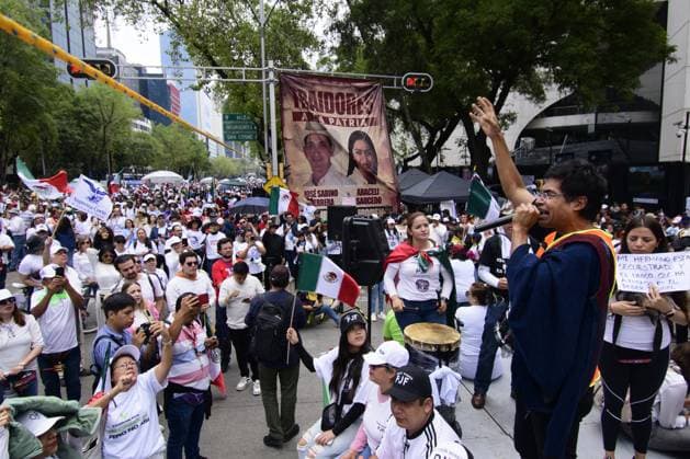 September 10, 2024, Mexico City, Meico City, Mexico: Hundreds of workers of the Judiciary and students continue their protests this Tuesday before the Senate of the Republic, in Mexico City, where the Reform of the Judiciary proposed by the president of Mexico, Andres Manuel Lopez Obrador, is being discussed..Other states in Mexico are also mobilizing to try to stop the possible approval of this project. The dissidents accuse that it will be detrimental to the country. Mexico City Mexico - ZUMAn296 20240910_zip_n296_005 Copyright: xJorgexNunezx