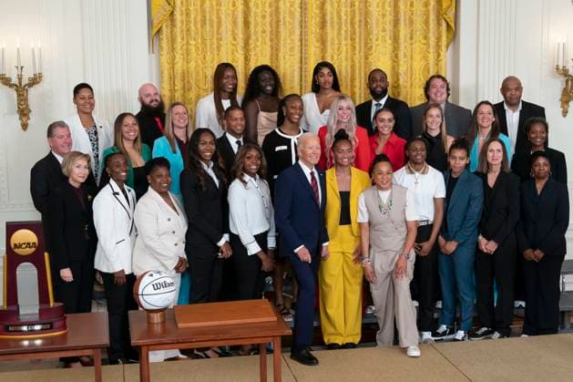 September 10, 2024, Washington, District Of Columbia, USA: United States President Joe Biden poses for photos with the University of South Carolina Gamecocks Women™s Basketball Team at the White House in Washington, DC celebrating their 2023-2024 NCAA championship season at the September 10, 2024 Washington USA - ZUMAs152 20240910_faa_s152_122 Copyright: xChrisxKleponisx