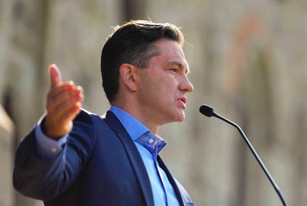 Kanada, Pierre Poilievre Pressekonferenz zum geplanten Misstrauensvotum gegen Trudeau September 11, 2024, Ottawa, Ontario, Canada: Conservative Leader Pierre Poilievre holds a press conference on Parliament Hill in Ottawa on Wednesday, Sept. 11, 2024. Ottawa Canada  - ZUMAc35_ 20240911_zaf_c35_006 Copyright: xSeanxKilpatrickx