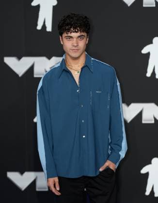 Alexander Stewart arrives on the red carpet at the 2024 MTV Video Music Awards VMA s at the UBS Arena in Elmont, New York on Wednesday, September 11, 2024.  NYP202409111057 DerekxC.xFrench