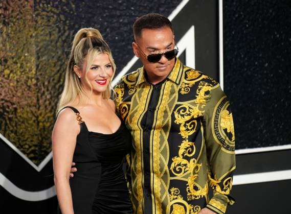 (L-R) Lauren Sorrentino and Mike The Situation Sorrentino arrive on the red carpet at the 2024 MTV Video Music Awards VMA s at the UBS Arena in Elmont, New York on Wednesday, September 11, 2024.  NYP202409111078 DerekxC.xFrench